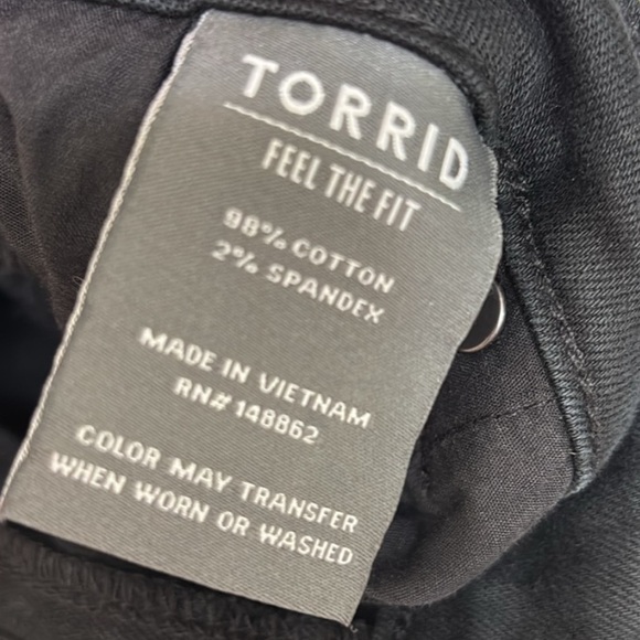 TORRID: Black Denim Skirt sz:14 - Picture 6 of 6